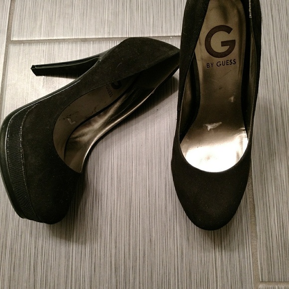 Black Guess Faux Suede Heels - Picture 1 of 4